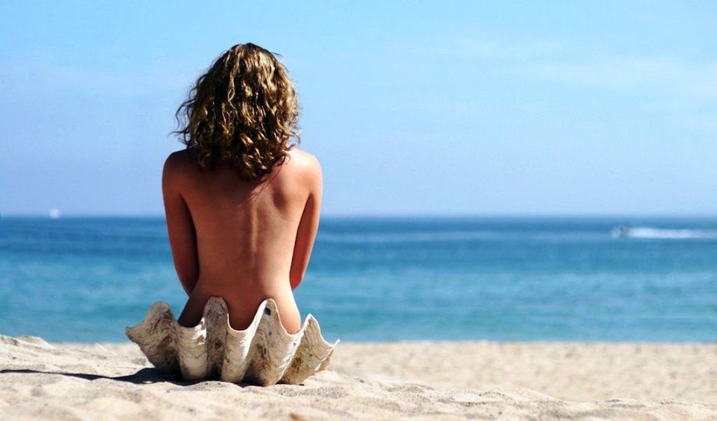 Playas Nudistas en España: Guía de Paraísos Naturales